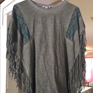 Women’s tops selling both together